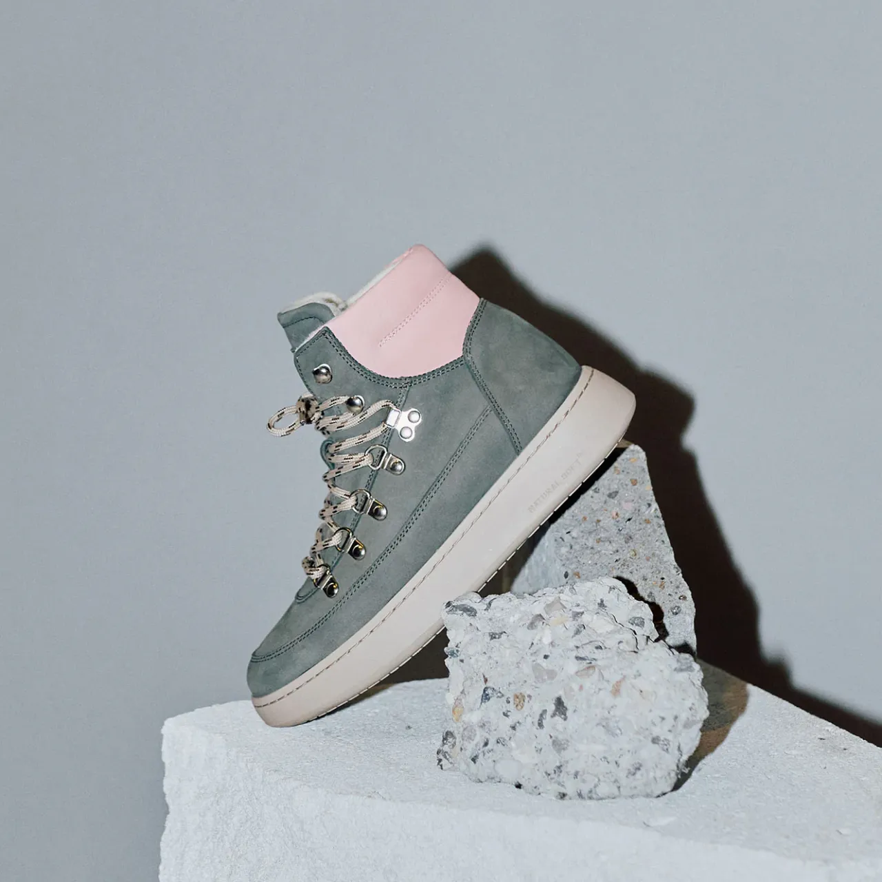 WODEN Iris Nubuck - Green/Rose Online