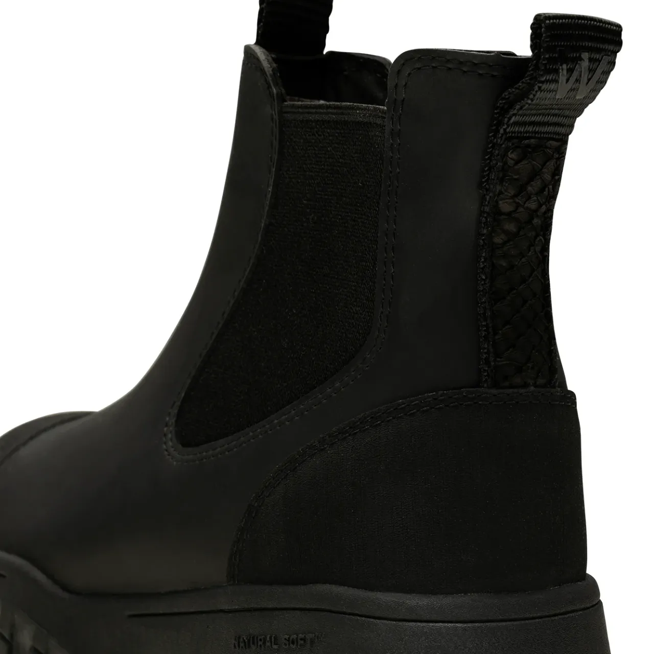 WODEN Magda Track Warm Waterproof II - Black Outlet